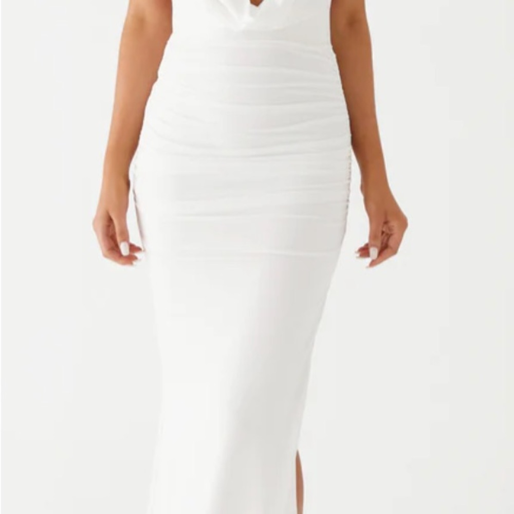 Elegant White Maxi Dress